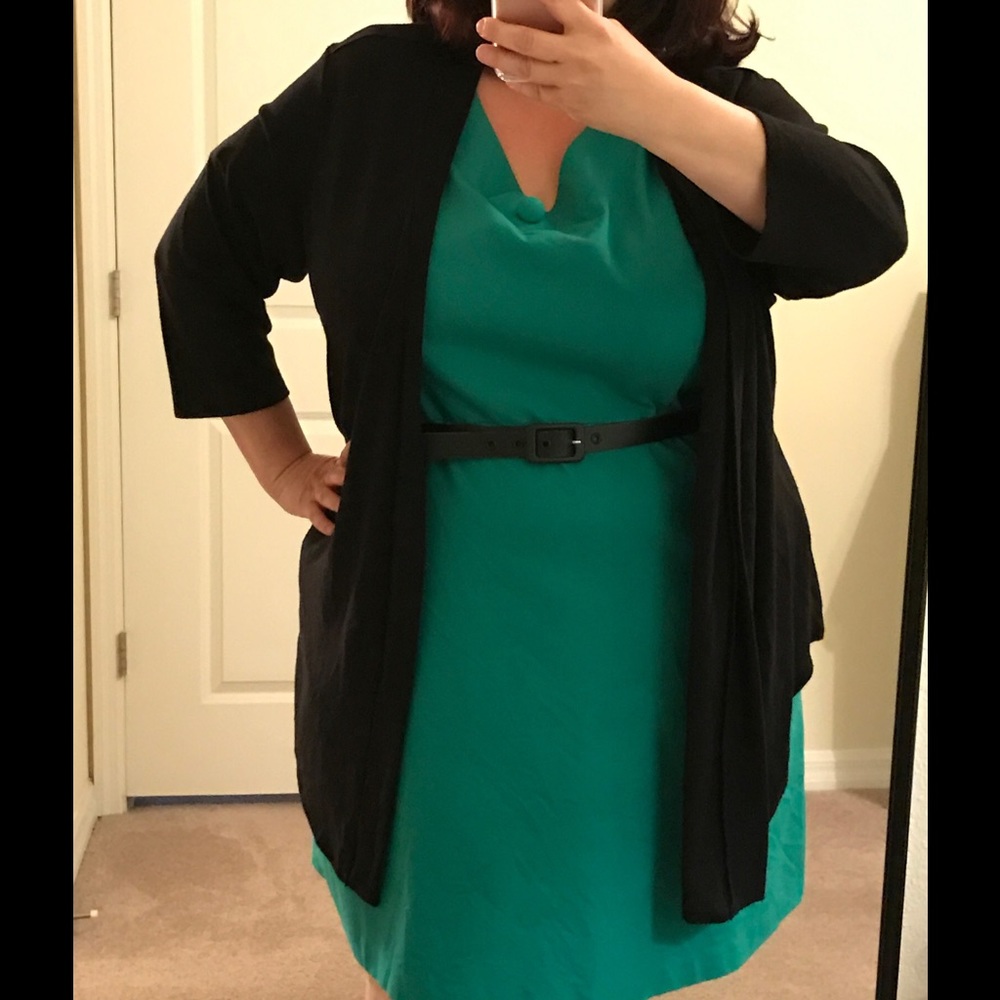 Emerald green dress w/black belt, slit pockets 3x